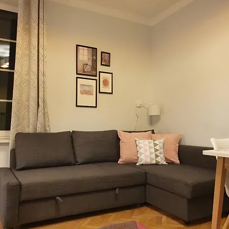 Charming In The Old Town Apartment Warsaw