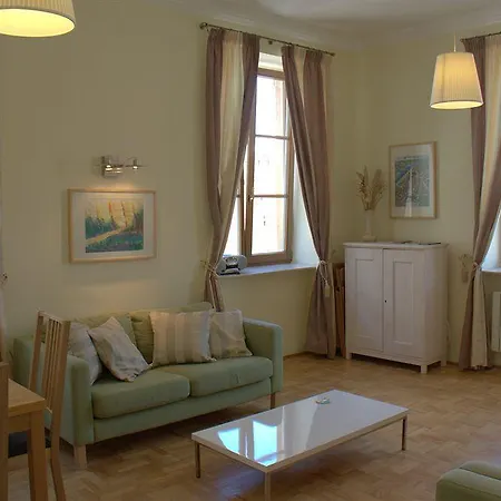 Podwale 3* Warszawa