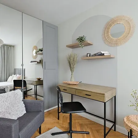 Apartment Little *