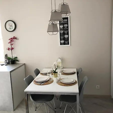 Apartament Ozarowska 77 - 1br By Homeprime