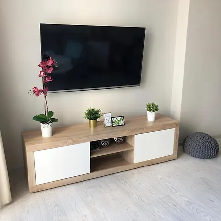 Ozarowska 77 - 1br By Homeprime Warszawa