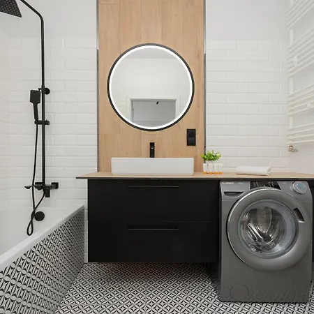Apartment Stylish With Parking By Renters *