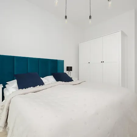 Apartment Stylish With Parking By Renters *