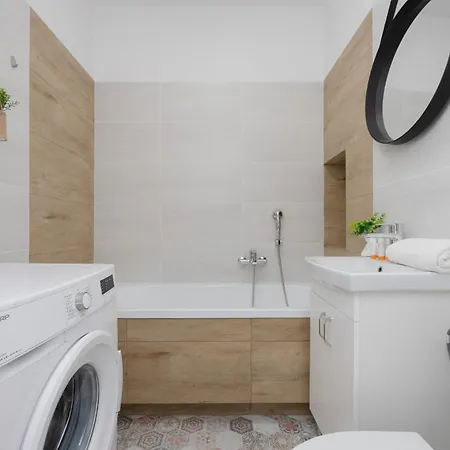 Modern Near Airport Wlochy By Renters Apartament