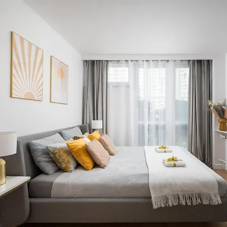 Apartment Gold Premium 950 M To Station Parking *