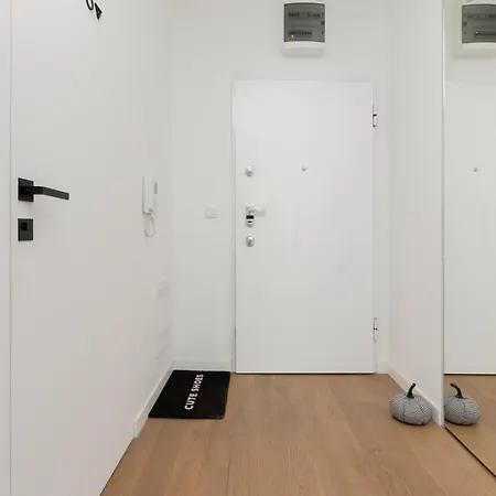 Boutiq Park Elegant With Parking By Renters * Warszawa