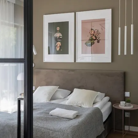 Boutiq Park Elegant With Parking By Renters Warszawa