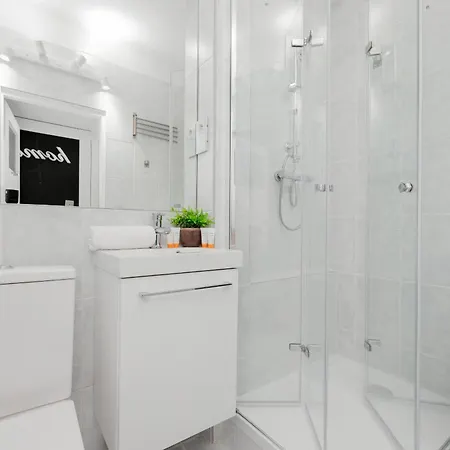 Apartment Beautiful & Modern Near The Center By Renters *