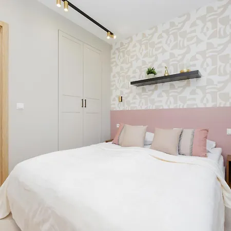 Baluckiego Modern & Cozy Stary Mokotow By Renters Warsaw