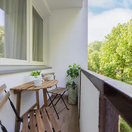 Cozy Near Royal Baths Park By Renters Warsaw