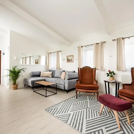 Apartment Krolewska Luxury