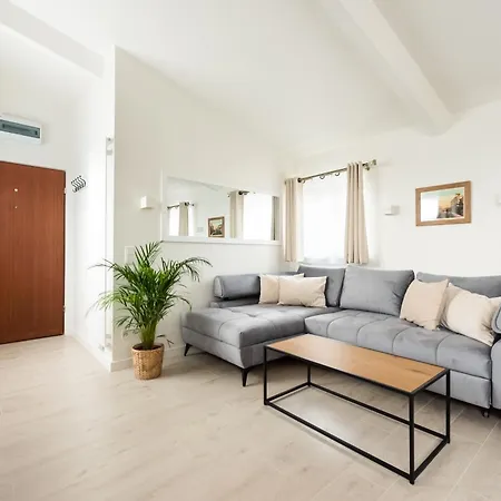 Apartment Krolewska Luxury Warsaw