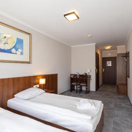 Hit Hotel