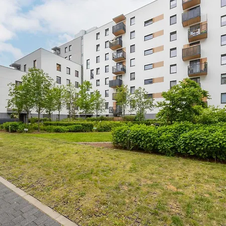 Lägenhet Industrial With Parking Wola By Renters *