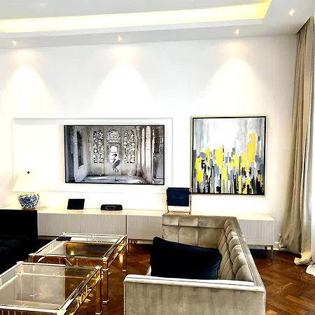 Luxury Mondrian Market Square Iii Warsaw