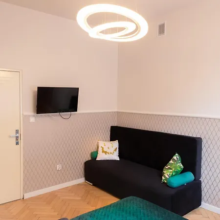 Penzion Clicktheflat Aleje Jerozolimskie Center