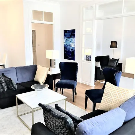 Mondrian Luxury & Market Square I Apartmanhotel