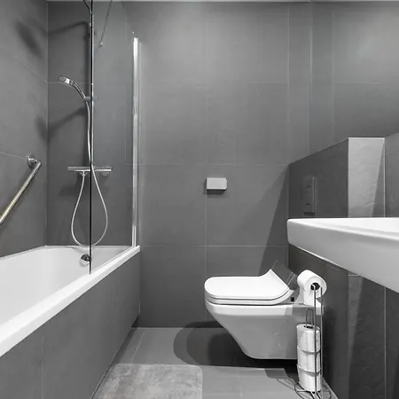 Kolejowa 45a P&o Corporate Apartment *