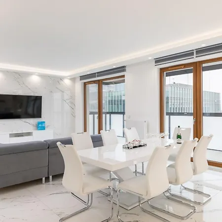 Karolkowa 28a - Luminous With Balcony By Renters Prestige Варшава