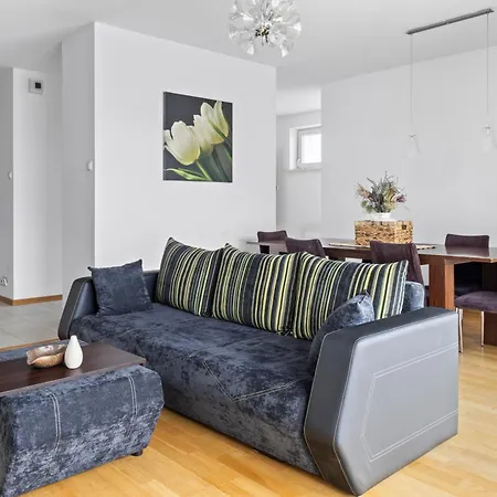 Zawiszy By Esteum Host Apartment