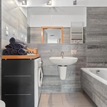 Apartment Zawiszy By Esteum Host Warsaw