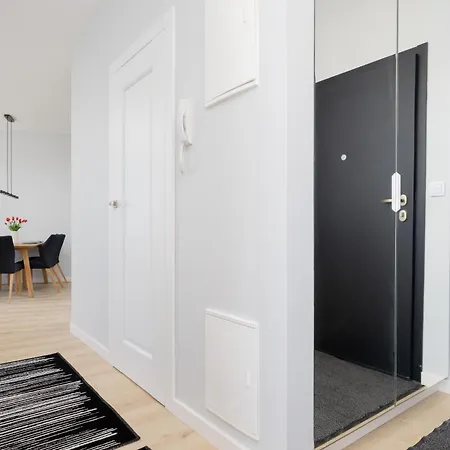 Stacja Wola Nowoczesny Z Balkonem I Parkingiem By Renters Apartment *