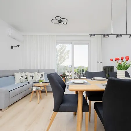Apartment Stacja Wola Nowoczesny Z Balkonem I Parkingiem By Renters *