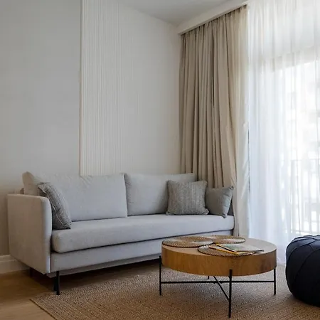 Mokotow - Balcony, Ac, Bus & Park Nearby * Warsaw