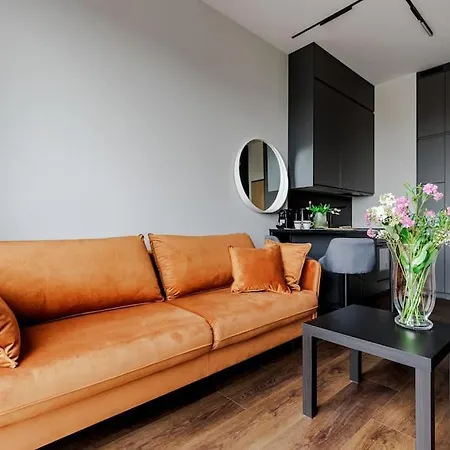 Business With 1 Bedroom By Ecru Wwa81 Апартаменты