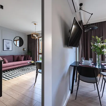 Апартаменты Yoursecondflat Grzybowska Metropoint *