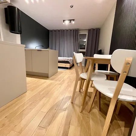 Time&house Pileckiego Przy Centrum Onkologi I Klinice Novum Apartament Na Wylacznosc Pokoj,sypialnia,lozko, Lazienka,kuchnia Apartment *