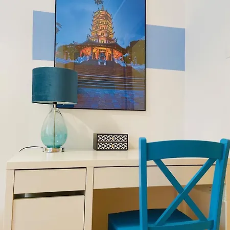 Apartment Luxury 4-bedroom In Centre - Self-check In & Fast Wifi *
