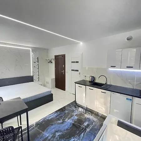 Yourapart Karmelicka Z Jacuzzi * Warszawa