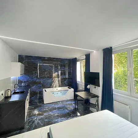 Apartament Yourapart Karmelicka Z Jacuzzi Warszawa