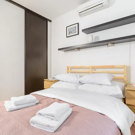 Apartament Leszczynska Warszawa