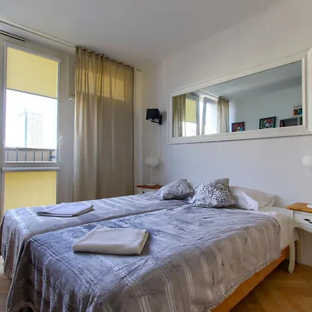 Unitapartament Short Rent In By Metro Station Rondo Onz With 3bedrooms 22 Warsaw