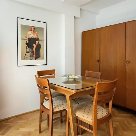 Anielewicza Pin-up Studio Muranow Polin * Warsaw