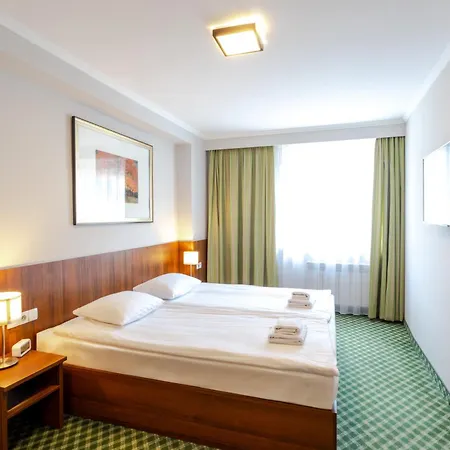 Hotel Hit Warsaw