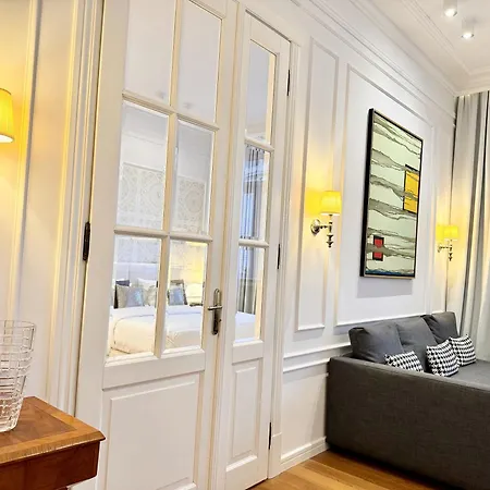 Mondrian Luxury Unesco Old Town Appart hôtel Varsovie