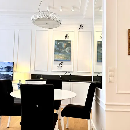 Apart Otel Mondrian Luxury Unesco Old Town Varşova