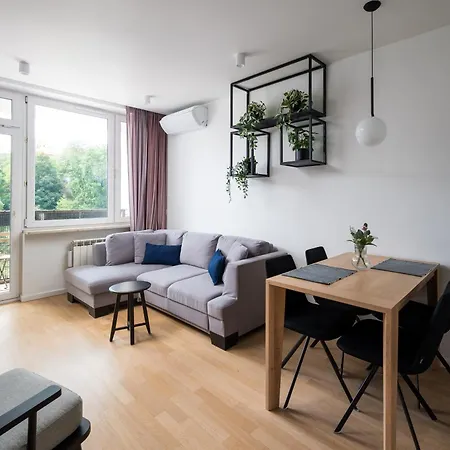 Elektrownia Powisle Stylish Apartment Warsaw