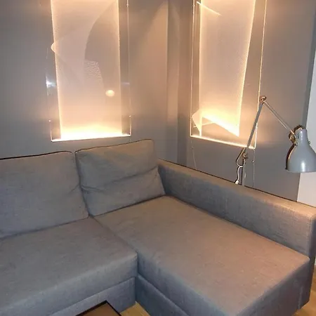 4 Pietro Winda Apartment Warsaw