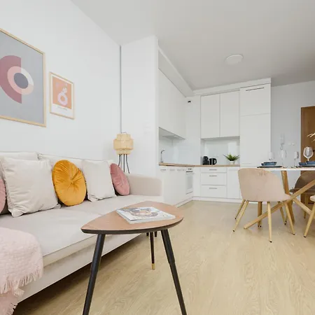 Stylish Glam Przedpole In By Renters Warsaw