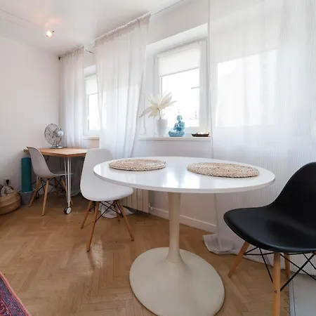 Wiejska 20 By Homeprime Apartament *