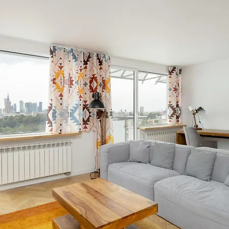 On The 15th Floor With A View Of The Panorama By Renters *