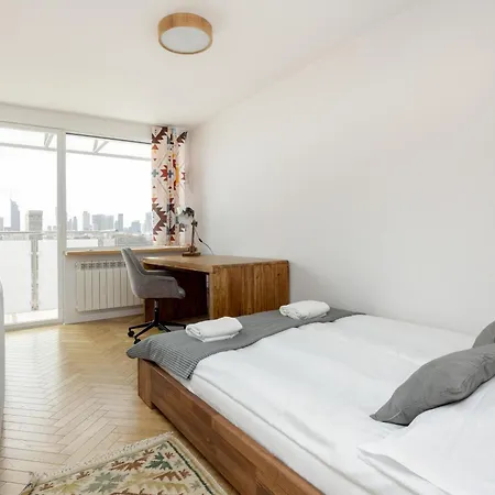On The 15th Floor With A View Of The Panorama By Renters *