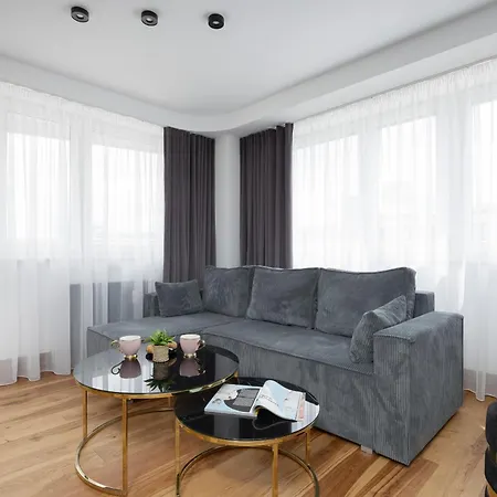 Center Elegant With View By Renters Warsaw