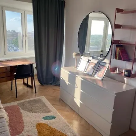 Apartment On The 8Th Floor Near Old Town And National Stadium