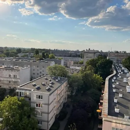 Apartment On The 8Th Floor Near Old Town And National Stadium Apartment *