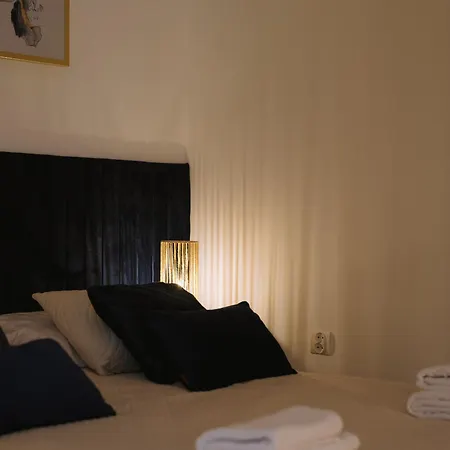 Apple Homestay